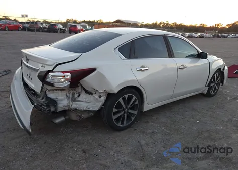 2016 Nissan Altima 2.5 Sr из США, поврежденный, VIN 1N4AL3AP9GN318971